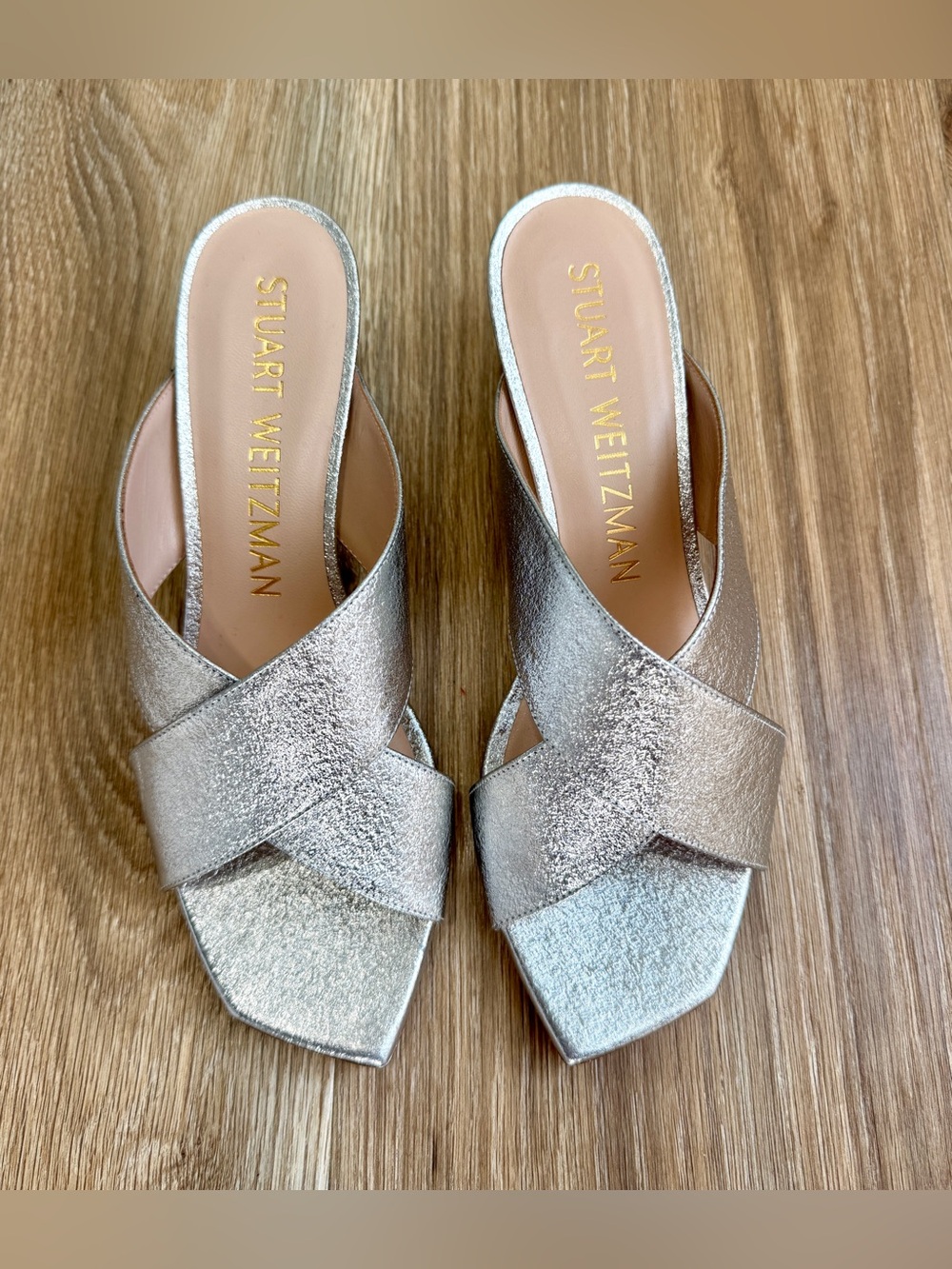 Stuart Weitzman Metallic Silver Leather Crisscross Block Heel Sandals Size 8.5 - Picture 3 of 7